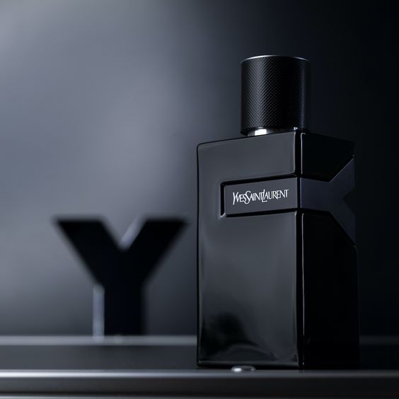 Y Yves Saint Laurent - Black